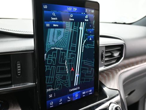 Certified 2022 Ford Explorer Platinum w/ Technology Package image 16