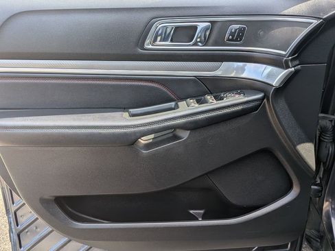 Used 2017 Ford Explorer Sport w/ Equipment Group 401A image 16