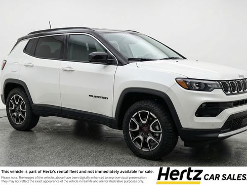 Used 2025 Jeep Compass Trailhawk AWD/4WD image 1
