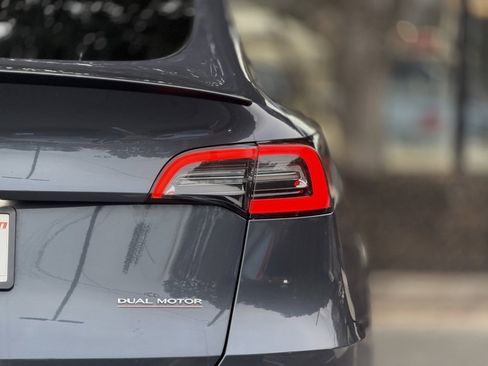 Used 2021 Tesla Model Y Performance image 16