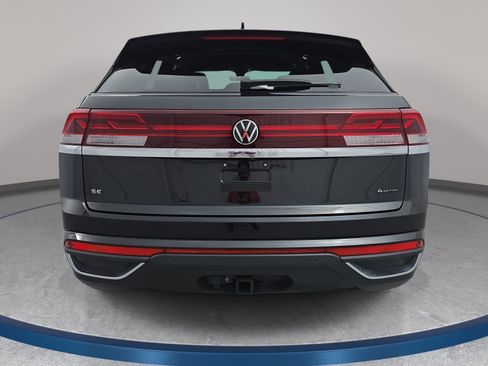 Certified 2024 Volkswagen Atlas Cross Sport SE AWD/4WD image 6
