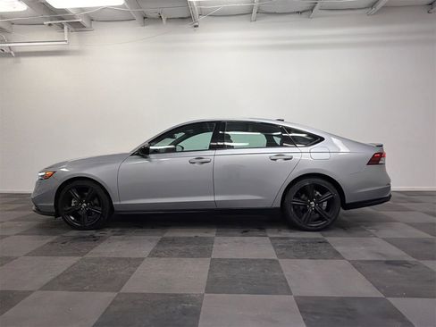 Used 2023 Honda Accord Sport image 5