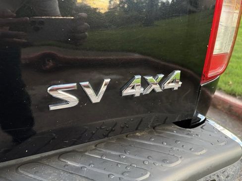 Used 2016 Nissan Frontier SV image 26