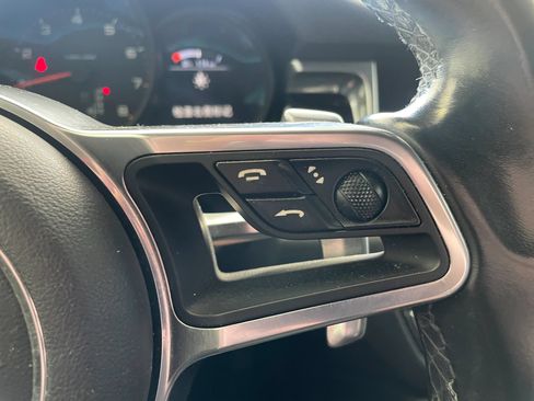 Used 2021 Porsche Macan AWD/4WD image 12