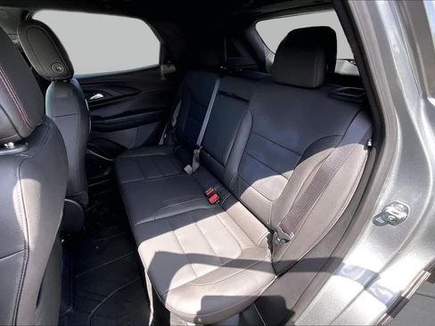 Used 2026 Chevrolet TrailBlazer RS FWD image 25