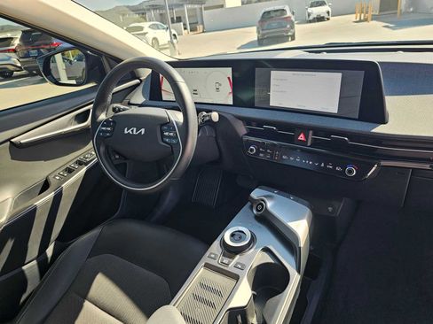 Used 2024 Kia EV6 Light RWD image 11