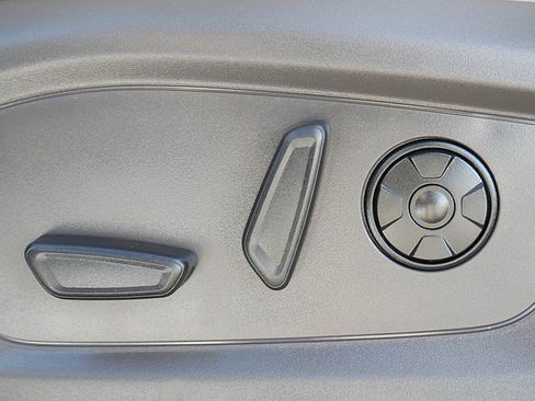 Used 2021 Ford Explorer Platinum w/ Equipment Group 601A image 13