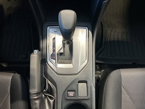 Used 2023 Subaru Crosstrek 2.0i image 9