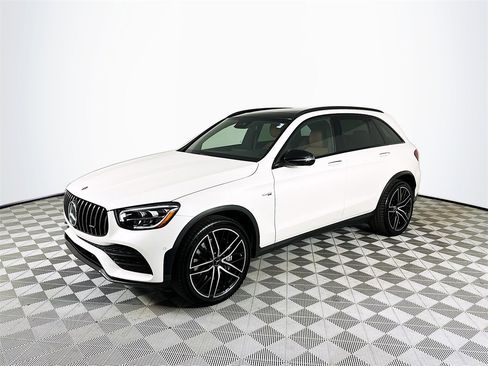 Certified 2022 Mercedes-Benz GLC 43 AMG 4MATIC image 3