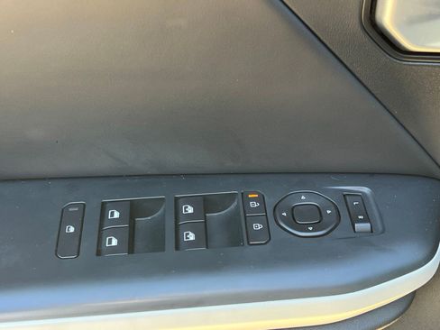 Used 2025 Kia K4 GT-Line w/ GT-Line Premium Package FWD image 25