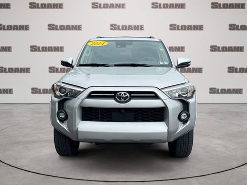 Used 2024 Toyota 4Runner SR5 Premium w/ Moonroof Package AWD/4WD image 8