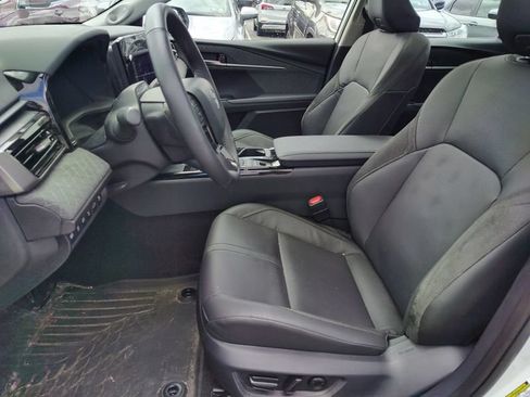 Certified 2025 Toyota Camry XLE w/ Premium Plus Package FWD image 9