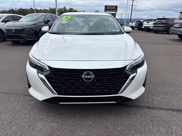 Certified 2025 Nissan Sentra SV w/ SV Premium Package FWD image 2