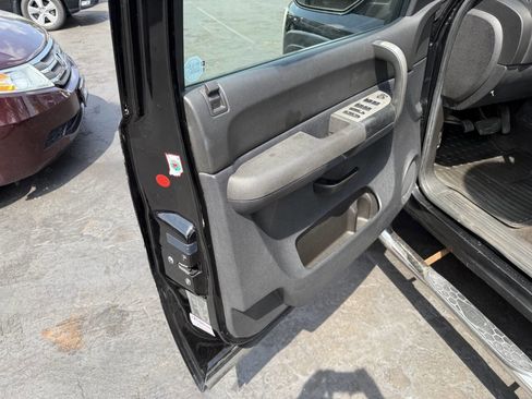 Used 2009 Chevrolet Silverado 1500 LT image 13