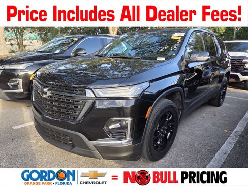 Certified 2023 Chevrolet Traverse LT FWD image 1