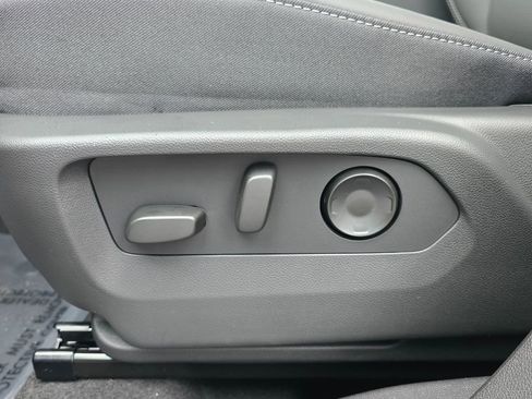 New 2026 Buick Envision Preferred image 17