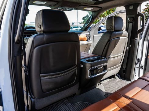 Used 2025 GMC Sierra 2500 Denali Ultimate AWD/4WD image 35