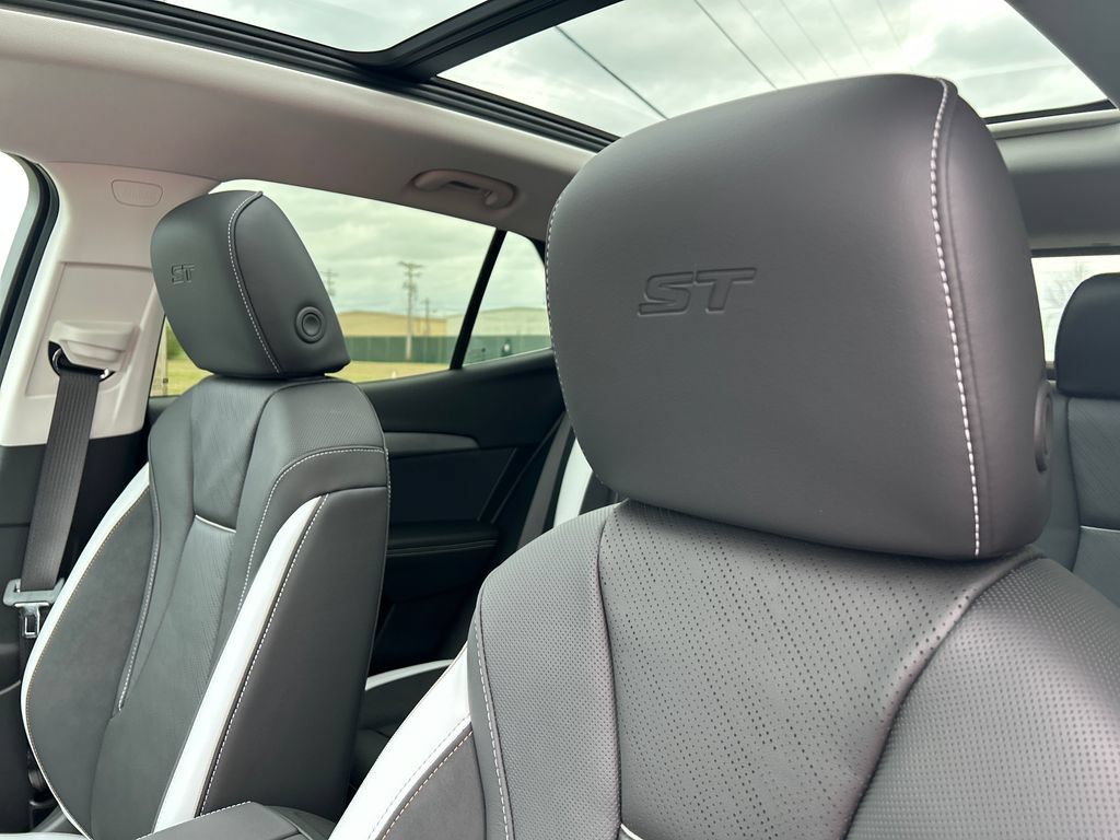New 2026 Buick Envision Sport Touring AWD/4WD image 14