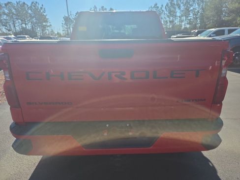 Used 2023 Chevrolet Silverado 1500 Custom image 6