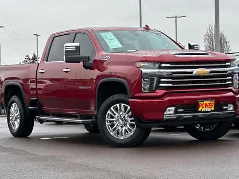 Used 2020 Chevrolet Silverado 2500 High Country w/ Technology Package image 2