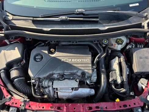 Used 2017 Chevrolet Cruze LT w/ RS Package FWD image 21