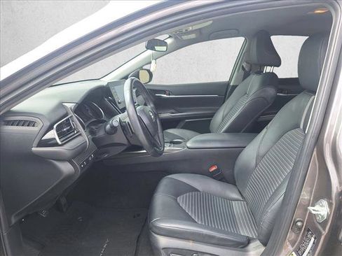 Used 2023 Toyota Camry SE FWD image 10