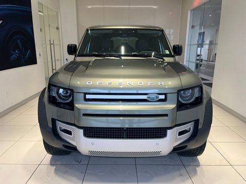 Certified 2022 Land Rover Defender 110 SE AWD/4WD image 11