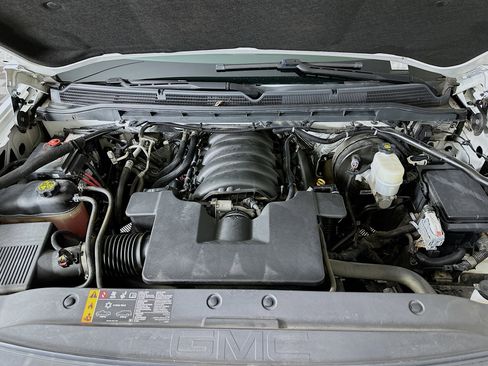 Used 2018 GMC Sierra 1500 SLT image 30