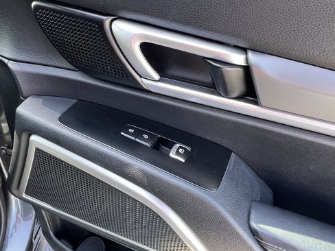 Certified 2022 Kia Telluride LX FWD image 18