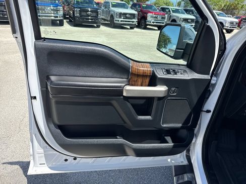 Used 2020 Ford F150 Lariat RWD image 13