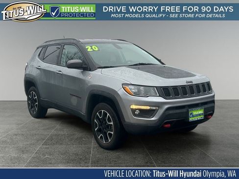Used 2020 Jeep Compass Trailhawk image 1