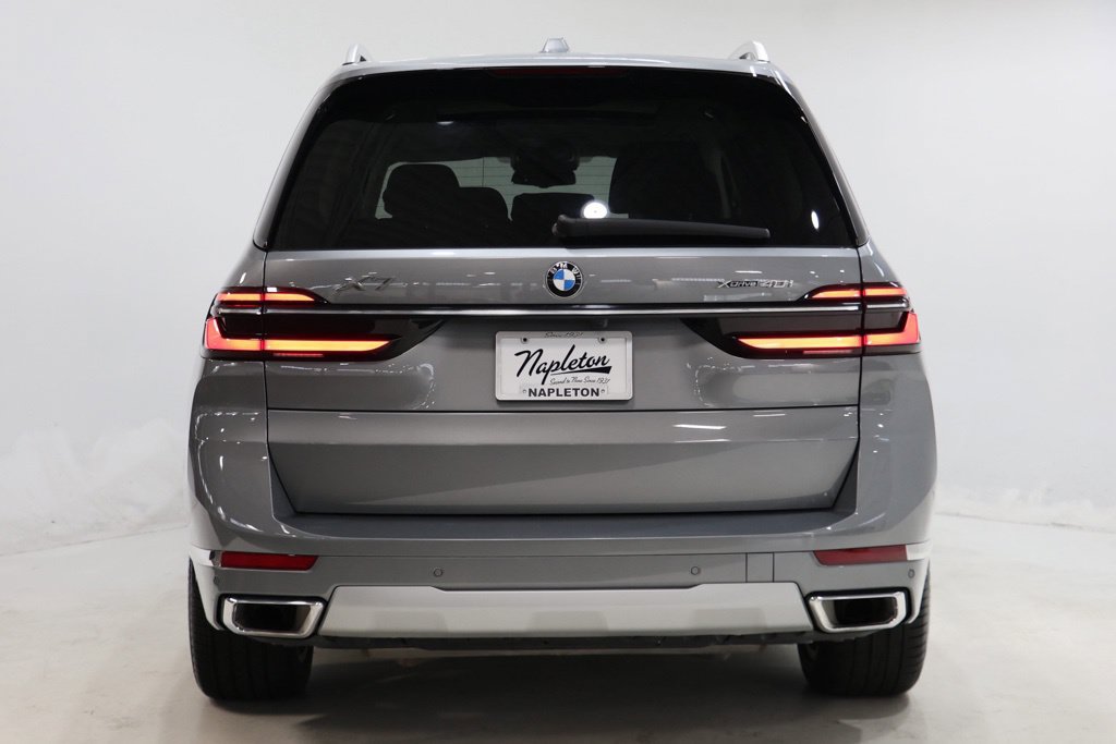 Used 2026 BMW X7 xDrive40i AWD/4WD image 6