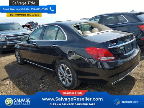 Used 2016 Mercedes-Benz C 300 4MATIC Sedan image 3