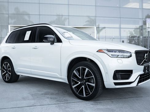 Used 2023 Volvo XC90 T8 Plus w/ Protection Package image 3