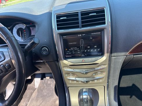 Used 2011 Lincoln MKX AWD w/ 102A Rapid Spec Order Code image 14