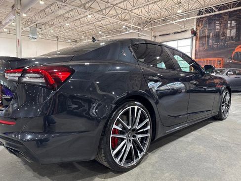 Used 2022 Maserati Ghibli Trofeo image 37