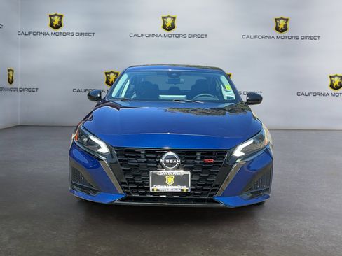Used 2023 Nissan Altima 2.5 SR w/ SR Premium Package image 2
