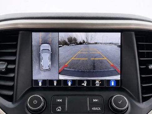 Used 2021 GMC Acadia Denali w/ Denali Ultimate Package AWD/4WD image 28