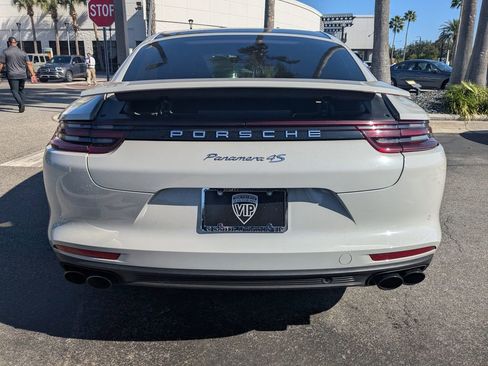 Used 2018 Porsche Panamera 4S image 16