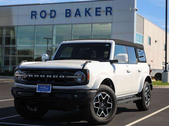 Certified 2023 Ford Bronco Outer Banks AWD/4WD image 1