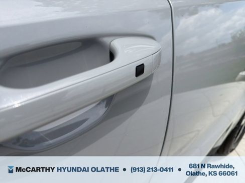 Used 2022 Kia Sorento EX w/ Panoramic Sunroof Package FWD image 20