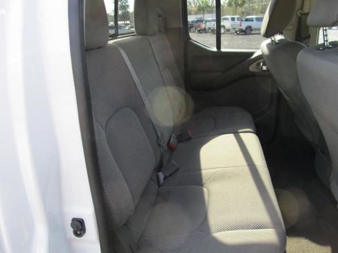 Used 2019 Nissan Frontier SV image 31