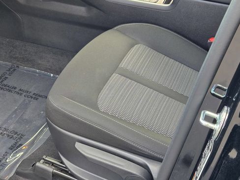 Used 2024 Kia Sorento LX FWD image 32