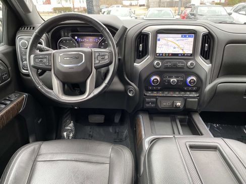 Used 2019 GMC Sierra 1500 Denali w/ Denali Ultimate Package AWD/4WD image 13