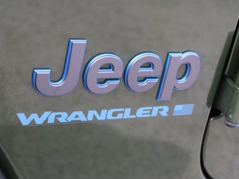 Used 2023 Jeep Wrangler Unlimited Rubicon 4xe w/ Cold Weather Group AWD/4WD image 10