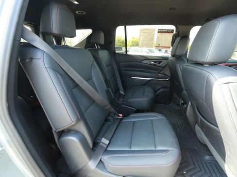 Used 2024 Chevrolet Traverse Z71 image 29