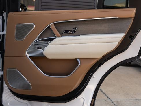 Used 2022 Land Rover Range Rover SV image 42