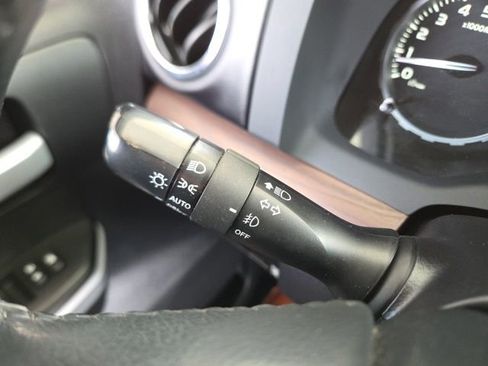 Used 2019 Toyota Tundra Limited w/ Limited Premium Package AWD/4WD image 62