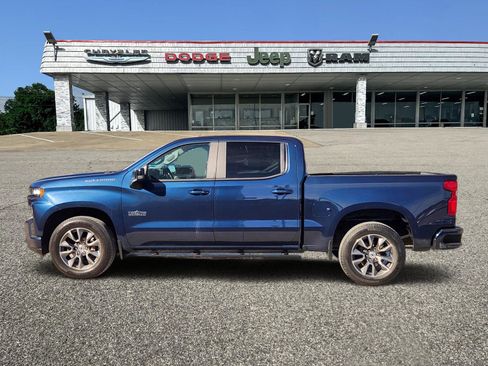 Used 2020 Chevrolet Silverado 1500 RST w/ Texas Edition image 3