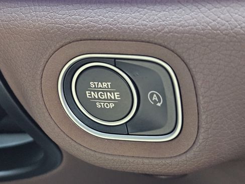 Certified 2025 Mercedes-Benz GLS 450 4MATIC image 21